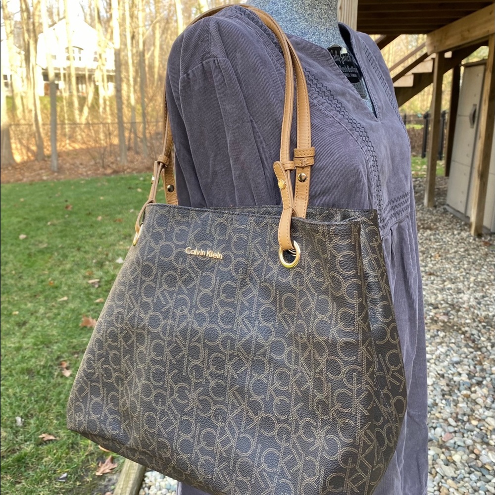 Calvin Klein Leather Shoulder TOTE Bag Purse